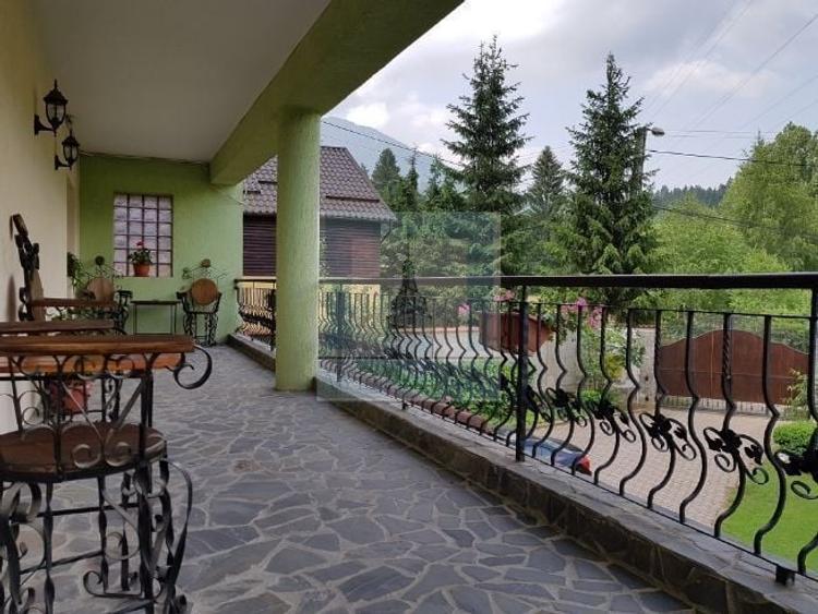 Casa/Villa 10 camere ,322 mp utili, teren 796 mp- zona 7 scari/ Sacele - 3