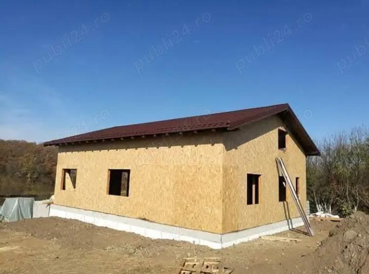 Executam case modulare - 3