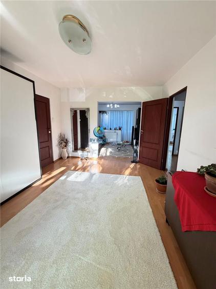 Vanzare apartament 3 camere, zona Garii, etajul 1 - 2