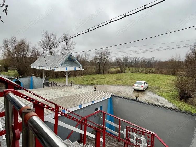 Casa 445 mp Dochia spa?ii foarte mari, 5000 mp curte, ideal familie sau afacere - 17