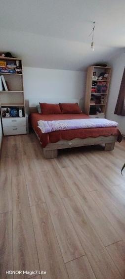 Casă individuală cu 5 camere cu Teren 688 Mp în Săcălaz