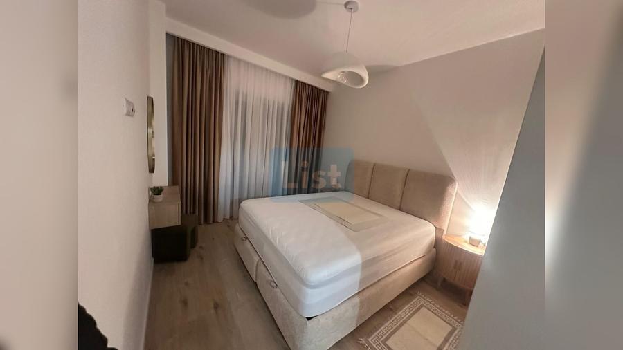 Apartament cu 2 camere semidecomandat, mobilat în Florești