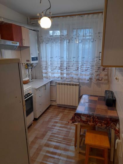 Inchiriez apartament 3 camere Centru Complex Potcoava de aur - 7