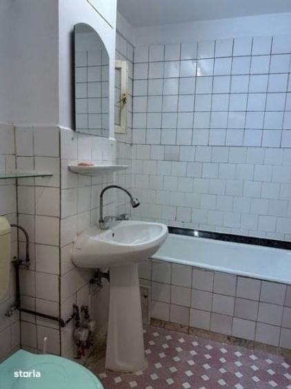 Apartament 3 camere decomandat Piata resita - 7