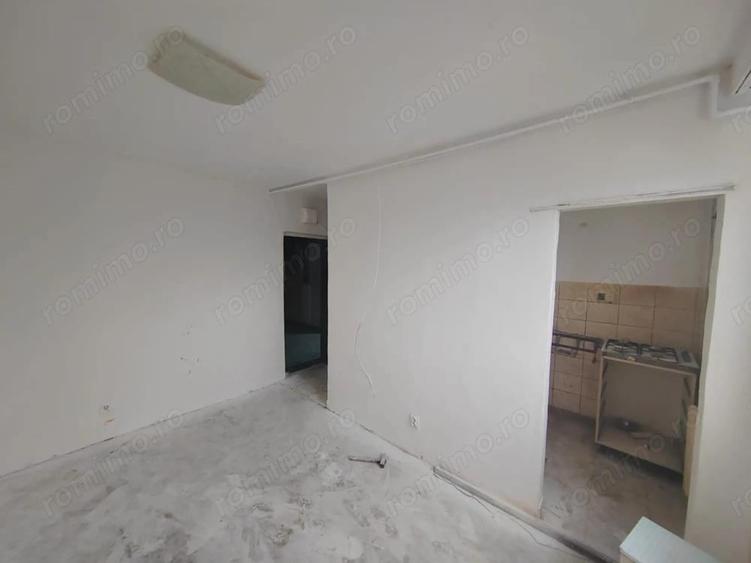 Garsoniera ieftina cu vedere la parc - 4