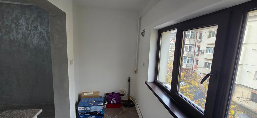 2 camere de vanzare , etajul 2, Focsani - 16