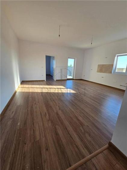 Duplex pe parter - zona buna - toate utilitatile - 10