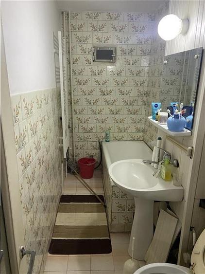 Ap 2 camere si concesiune de 81 mp,  parter, zona Policlinica 2, posibilitate ca - 9