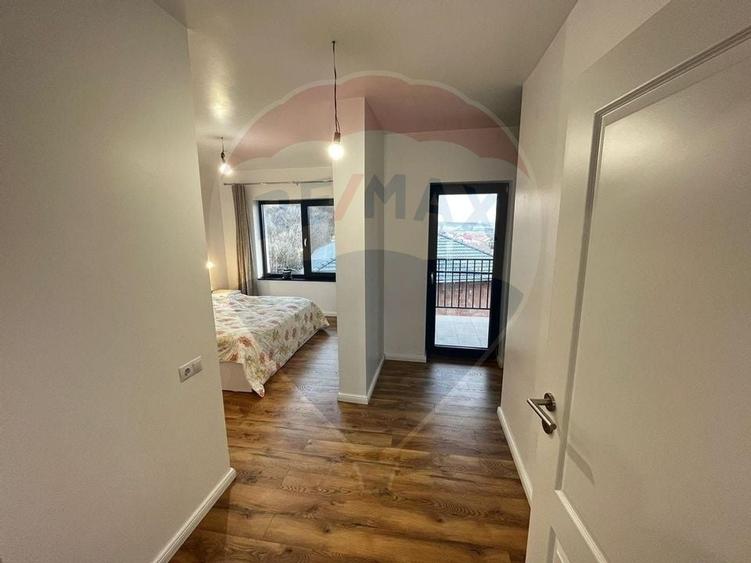 Casă individuală cu 4 dormitoare de vânzare str Planoarelor Dezmir - 7