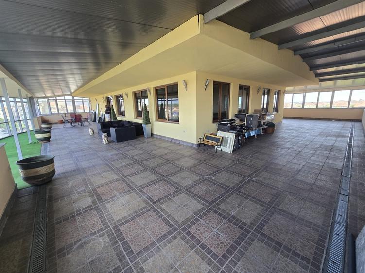 De închiriat – Penthouse deosebit în zona Modern, 380 mp, Timișoara - 1