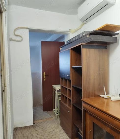 Apartament cu 2 camere decomandat în Bucur Obor