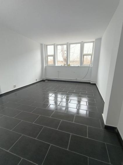 Delfinariu- Bdul Mamaia birouri 25-50 mp cu locuri de parcare - 7