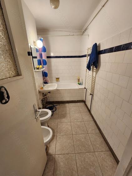 Apartament cu 3 camere decomandat în Bălcescu