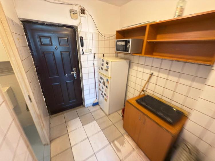 Garsoniera zona Fizicienilor, str. Lacramioarei, nr. 50 - 4