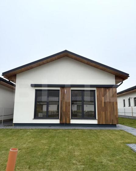 Casa individuala de 3 camere, 90mp, curtea 350mp, zona Sanic - 3