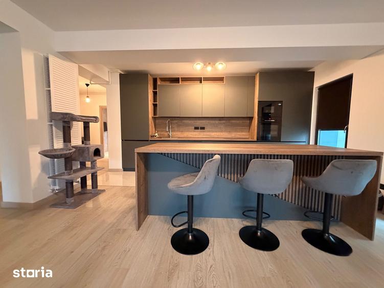 Apartament cu 3 camere în Decebal