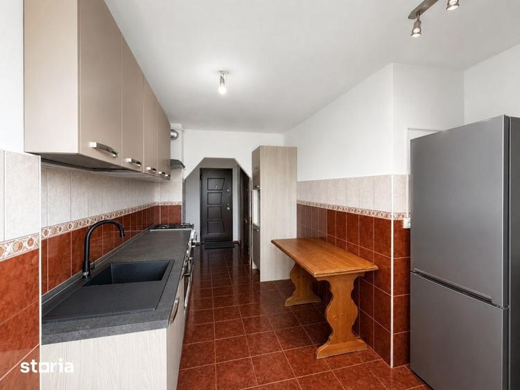 Apartament cu 3 camere în Dârste