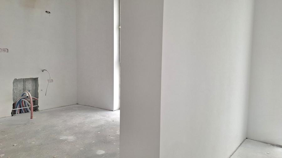 Duplex cu 4 camere cu Canalizare în Central