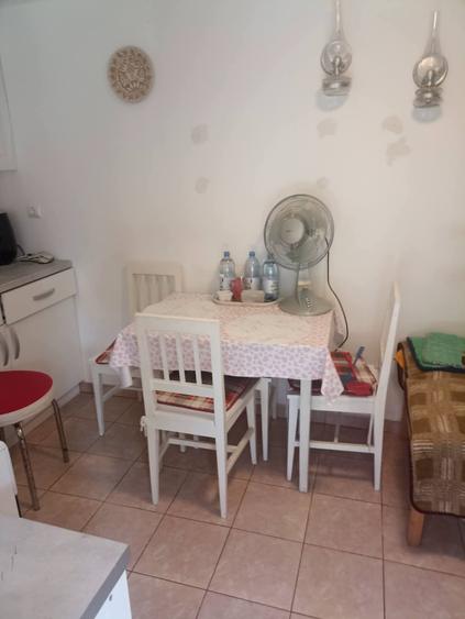 Casă individuală cu 2 camere cu Canalizare în Simeria
