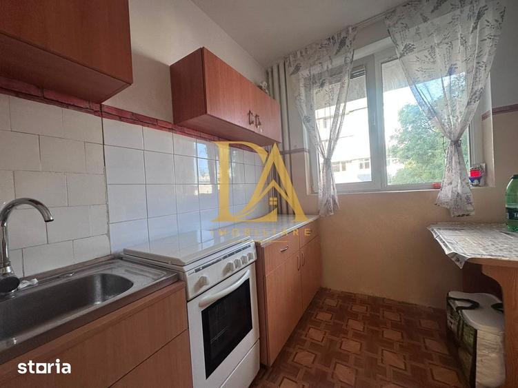 Apartament cu 2 camere semidecomandat în Dămăroaia