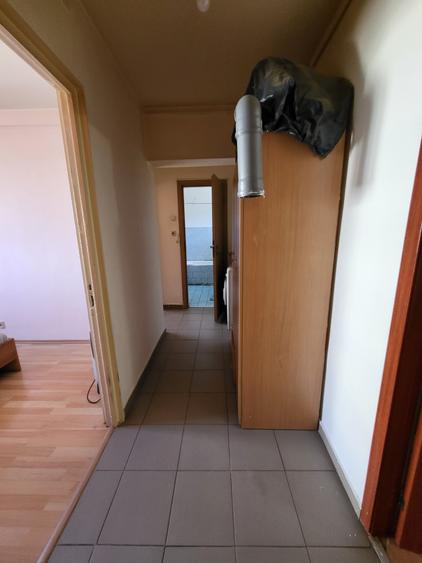 Apartament cu 3 camere circular, mobilat în Pantelimon