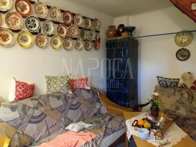 Casă individuală cu 8 camere cu Canalizare în Iris