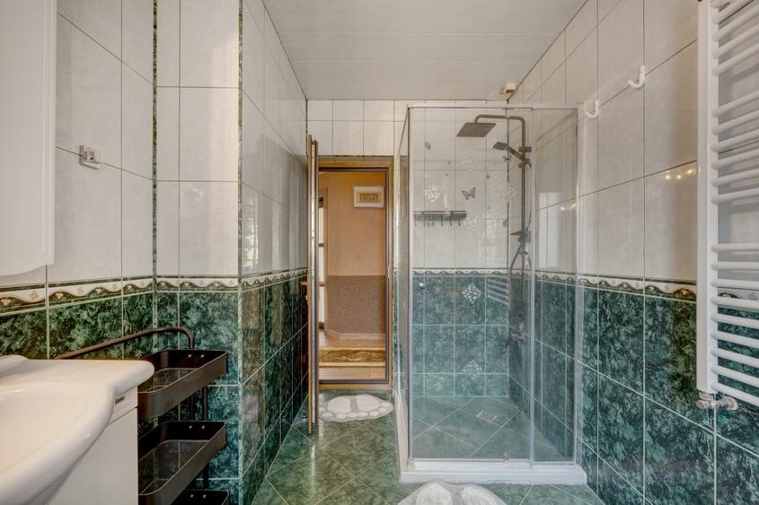 Casă individuală cu 6 camere cu Canalizare în Afumați