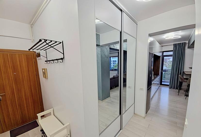 Apartament cu 3 camere decomandat, mobilat în Tomis Nord