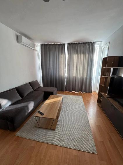 Apartament cu 2 camere semidecomandat în Colentina