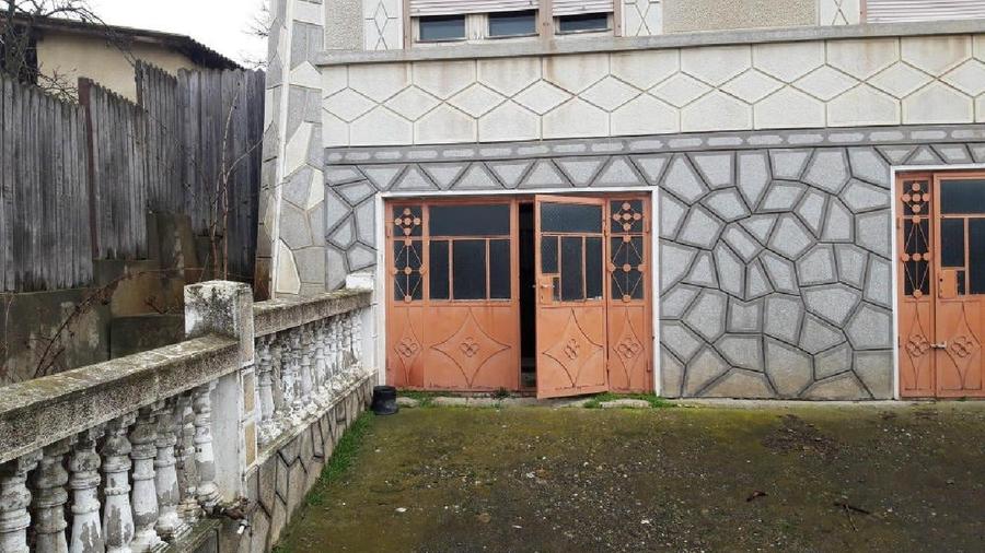 Casă individuală cu 4 camere cu Teren 465 Mp în Raciu