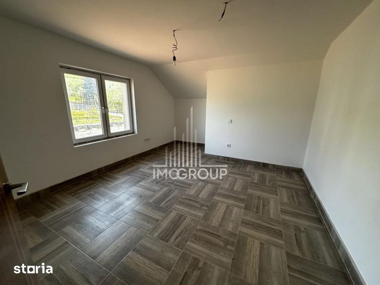 Casă cu 4 camere cu Teren 1523 Mp în Apahida