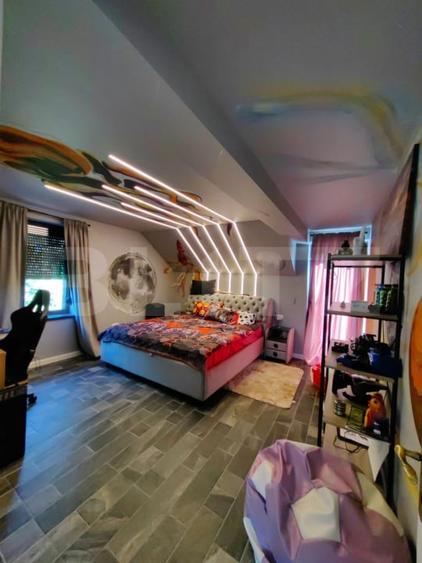 O SUPER Casa de vanzare, 220 mp, zona Bucium  !!! - 1