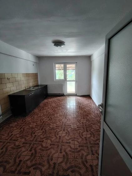 Apartament cu 2 camere decomandat în Vânători