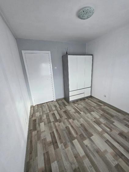 Apartament cu 2 camere nedecomandat în Romanilor