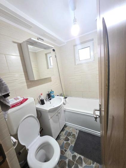 Apartament cu 2 camere semidecomandat în Vărsătura