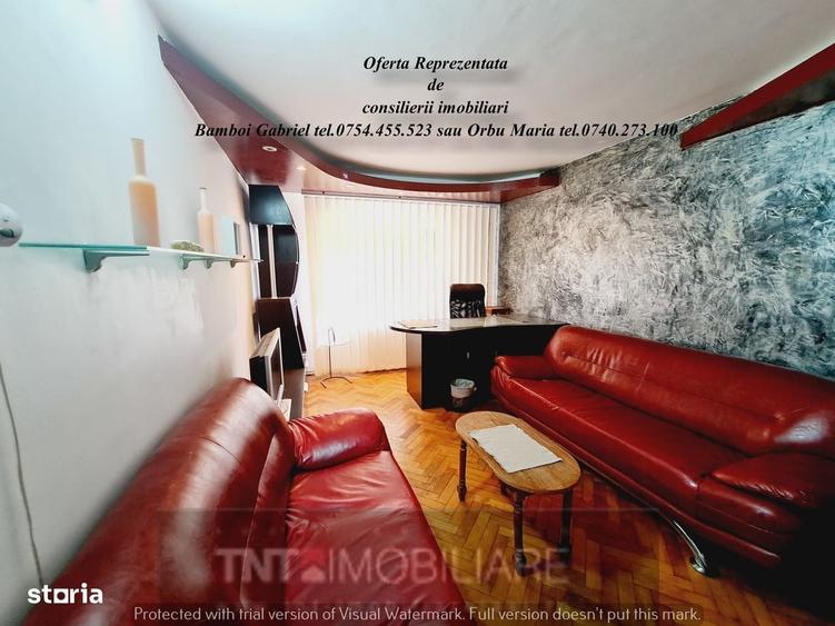 Apartament cu 3 camere decomandat în Central