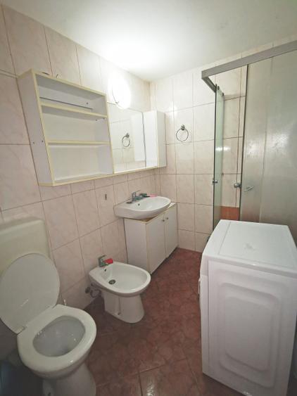 Apartament cu 3 camere în Păcii
