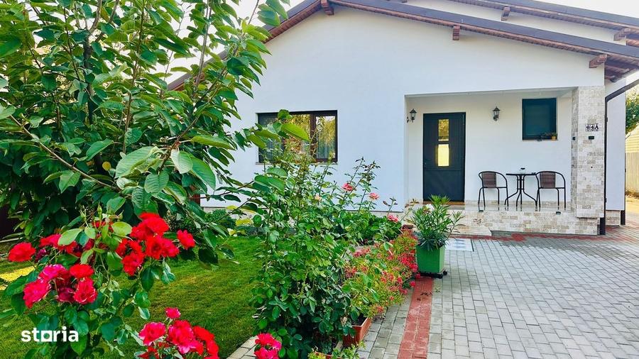 Casă cu 4 camere cu Teren 470 Mp în Golești