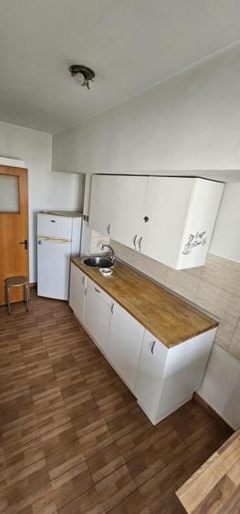 Apartament cu 4 camere decomandat în Pantelimon
