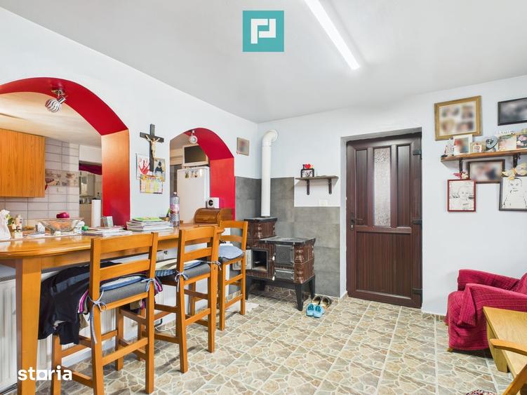 Casa solida cu 1400 mp teren in Irato?u - 9