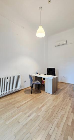 Casă cu 12 camere cu Canalizare în Pache Protopopescu