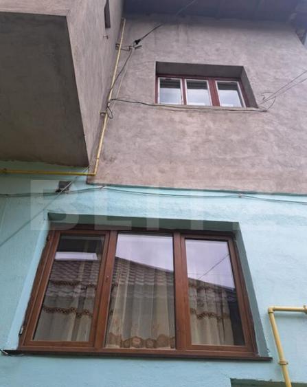 2 case lipite, ideale pentru 2 familii Harman, la doar - 6