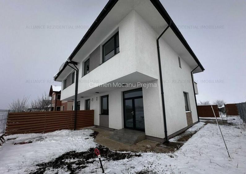 Casa finalizata,la 4 km de metrou,spatii moderne proiect deosebit.