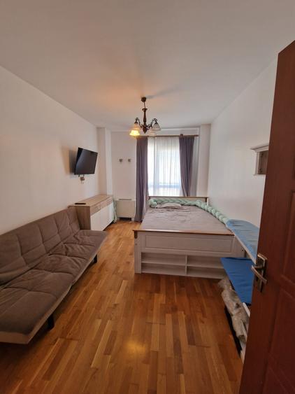 Muncii, Decebal, Calea Calarasilor, Prima Inchiriere - 11