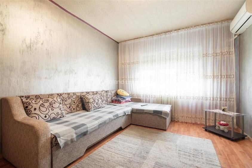 Apartament cu 3 camere decomandat în Iosia-Nord Apartament cu 3 camere decomandat în Iosia-Nord