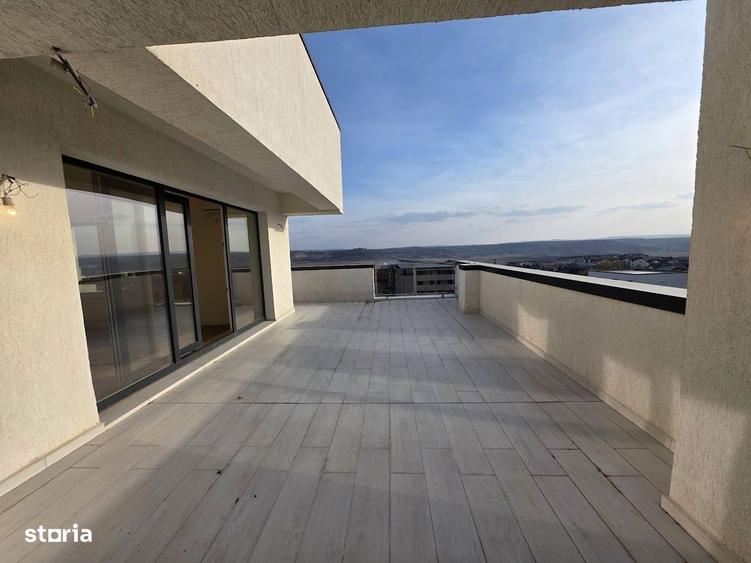Apartament cu 3 camere de vanzare tip penthouse, Valea Lupului - 1