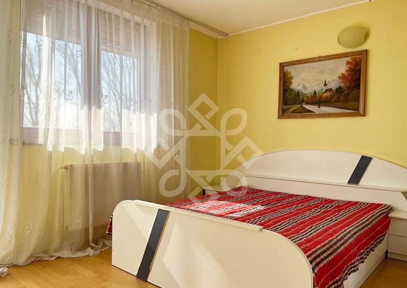 Vila pe Malul Crisului, strada Facliei Oradea - 13