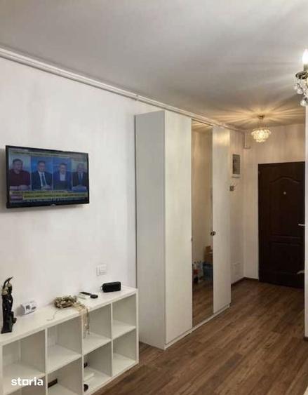 Garsonieră decomandată în Tei