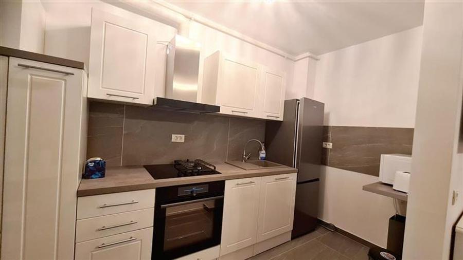 Apartament cu 2 camere semidecomandat în Moșnița Nouă