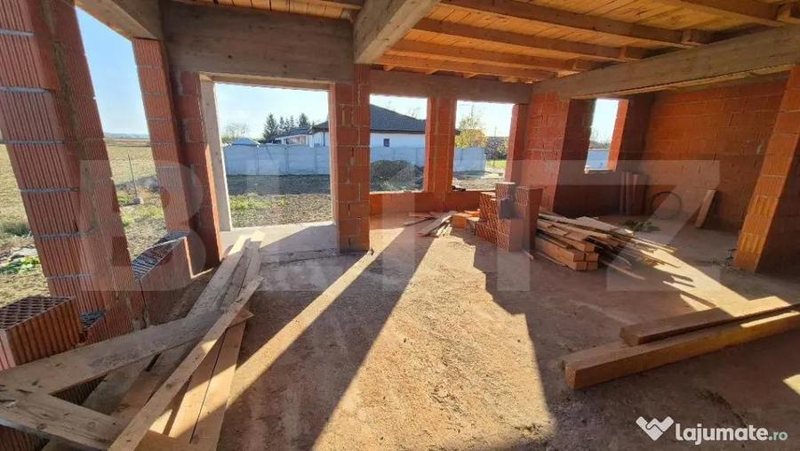 Casa la rosu de vanzare, 4 camere, 145,31 mp, 715 mp teren, - 10
